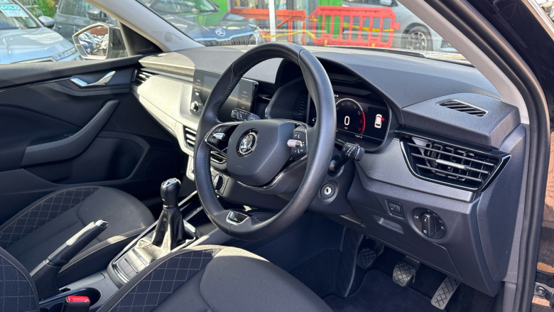 Skoda Kamiq 1.0 TSI 95 SE 5dr Petrol Hatchback